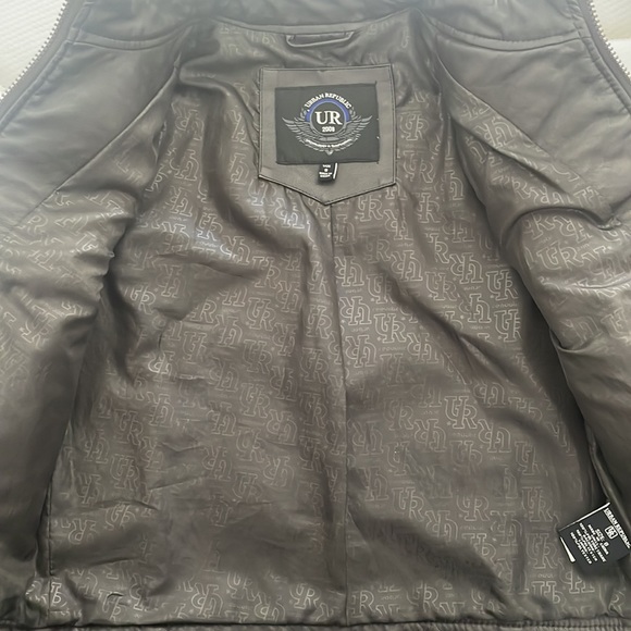 Urban Republic Faux brown lettter - Picture 2 of 2